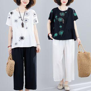 Set: Short-sleeve Printed Blouse + Wide-leg Pants