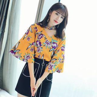 V-neck Flower Print 3/4-sleeve Top