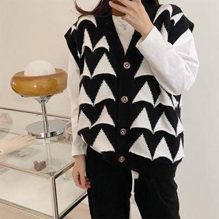 Geometric Button-up Sweater Vest