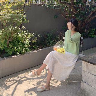 Round-neck Pastel Cardigan