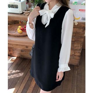 Set: Tie-neck Chiffon Blouse + V-neck Jumper Dress Black - One Size