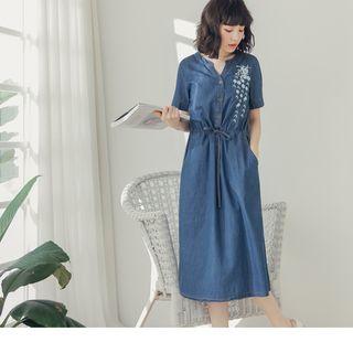 Short Sleeve Flower Embroidered Denim Dress