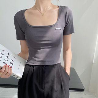 U-neck Letter Cropped Top