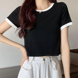 Round-neck Contrast Trim Cropped Top