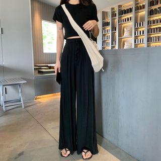 Set: Plain Short-sleeve T-shirt + Drawstring Wide-leg Pants