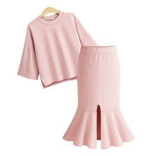 Set : Elbow-sleeve Top + Midi Skirt