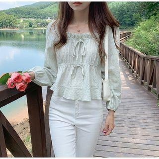 Long-sleeve Square-neck Ruffled Plain Top