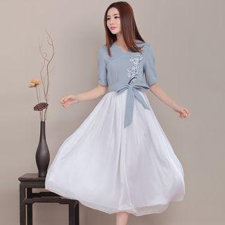 V-neck Printed Elbow-sleeve A-line Dress