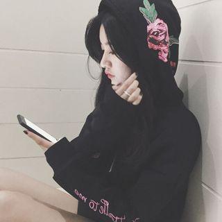Rose Print Lettering Fleece-lined Hoodie