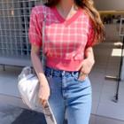 V-neck Checked Cropped Knit Top