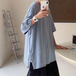 Elbow-sleeve Plain Side Button T-shirt