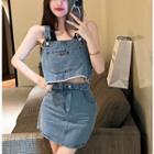 Denim Sleevelvess Top / High-waist Mini Skirt