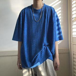 Short Sleeve Embossed T-shirt