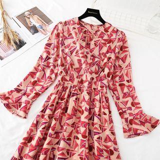 Geometric Patterned Ruffle Hem Chiffon Maxi Dress