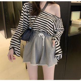 Striped Oversize Long-sleeve T-shirt / Drawstring Wide-leg Shorts