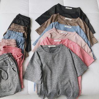 Set: Short-sleeve T-shirt + Drawstring-waist Wide-leg Shorts