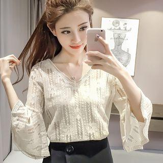 Set: Lace 3/4 Sleeve Top + Plain Camisole Top