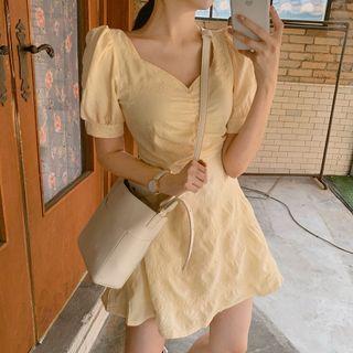 Puff-sleeve Shirred A-line Skirt