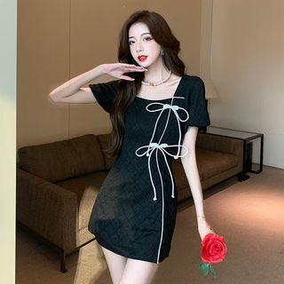 Square-neck Bow Split Skinny Mini Dress