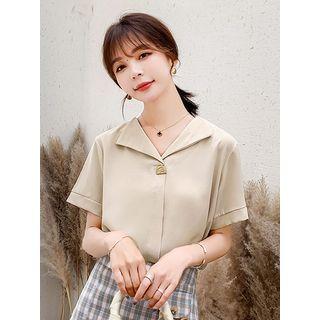 Short-sleeve One Buttoned Chiffon Shirt