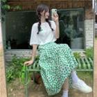 Elbow-sleeve Plain T-shirt / Floral Print Midi A-line Skirt