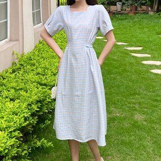 Short-sleeve Plaid Slim-fit Dress