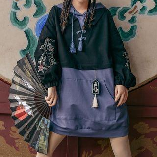 Flower Embroidered Detachable Hooded Mini Shift Dress
