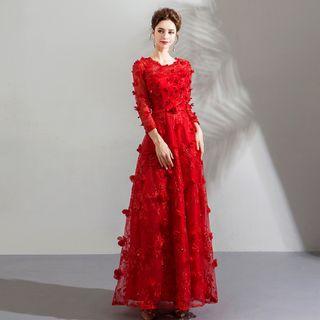 3/4-sleeve Flower Applique A-line Evening Gown