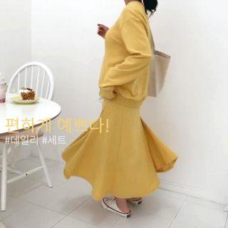 Set: Round-neck Cotton Pullover + Band-waist Flare Skirt