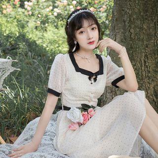 Short-sleeve Dotted Contrast Trim A-line Midi Dress