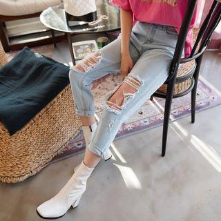 Cutout-knee Distressed Straight-cut Jeans