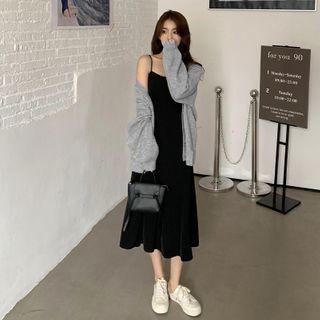 Set: Loose-fit Cardigan + Sleeveless Dress