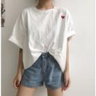 Elbow-sleeve Heart Embroidery T-shirt