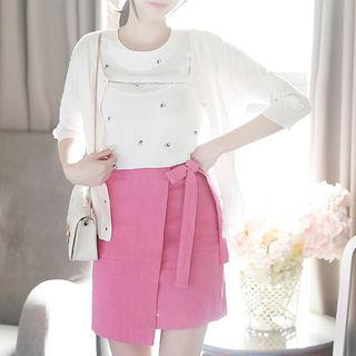 Round-neck Flower Applique Cardigan