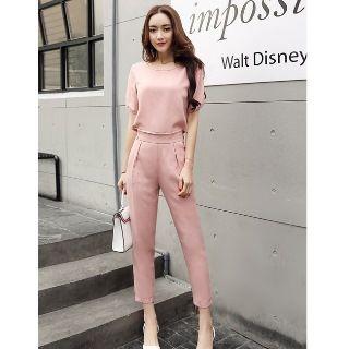 Set: Short-sleeve Top + Slim-fit Pants