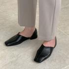 Cutout-trim Loafers