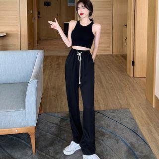 Cropped Tank Top / Drawstring Sweatpants