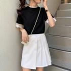 Lace Trim Short-sleeve T-shirt / Pleated Skirt