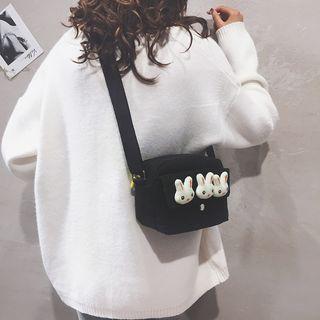 Rabbit Brooch Ribbed Crossbody Bag