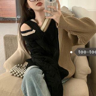 Cold-shoulder Two-tone Cable Knit Sweater Black & Almond - One Size