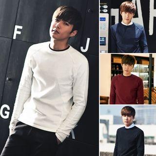 Long-sleeve Pocket-accent Top