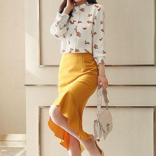 Set: Floral Blouse + Ruffle Trim Midi Skirt