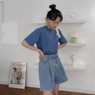 Pleated-front Fray-hem Denim Shorts