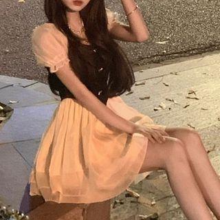 Short-sleeve Round Neck Panel A-line Mini Dress
