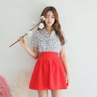 Short-sleeve Mini Skirt Hanbok Set (floral / White)