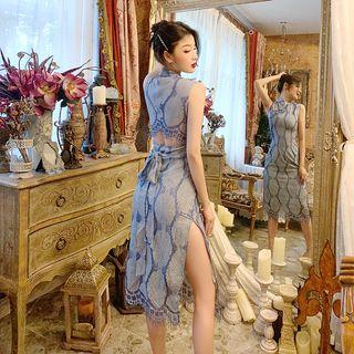 Stand Collar Sleeveless Slit-side Lace Bodycon Dress