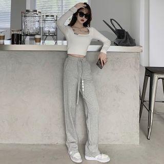 Long-sleeve Square-neck T-shirt / Wide-leg Sweatpants