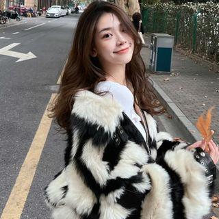 Fluffy Two Tone Zipped Jacket Jacket - Black & White - One Size