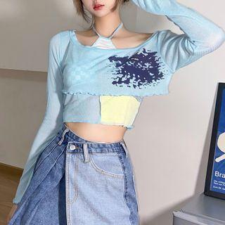 Set : Halter-neck Paneled Top +graphic Crop Top