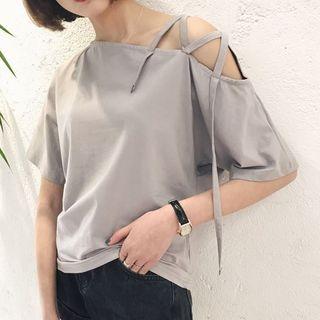Cut Out Shoulder Short-sleeve T-shirt